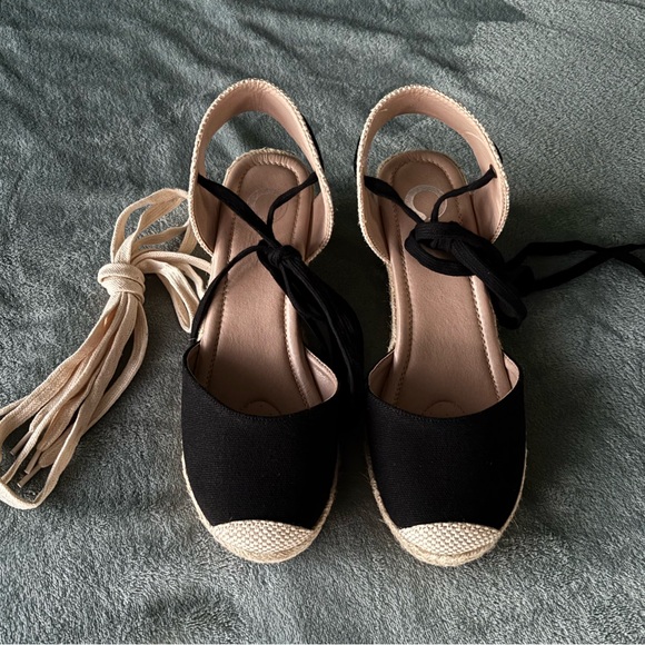 Journee Collection Black and Beige Espadrille Lace-up Wedges - Picture 12 of 12